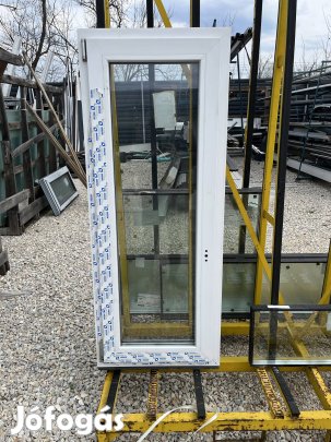 Új 58x148 műanyag ablak