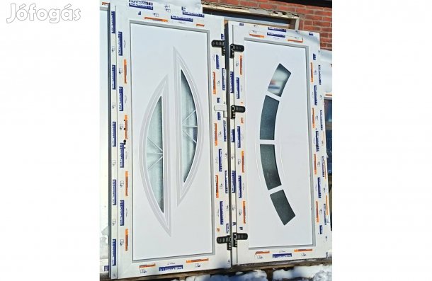 Új 88 x 195 műanyag bejárati ajtók!