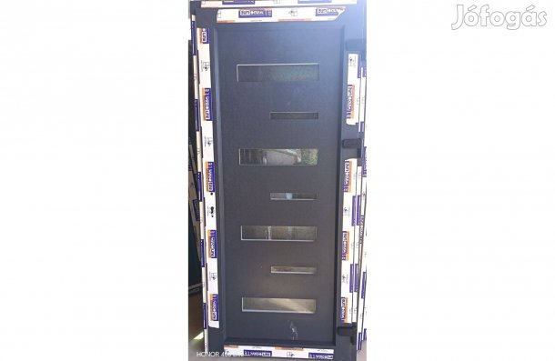 Új 95 x 205 Antrazit műanyag bejárati ajtó