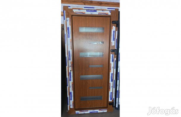 Új 95 x 205 Kívül-belül Aranytölgy műanyag bejárati ajtó