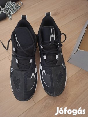Új Adidas Bounce kosarascipő