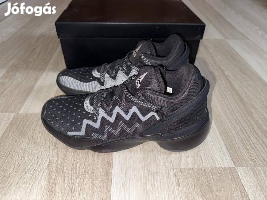 Új Adidas D.O.N. Issue 2 sportcipő 40 -es