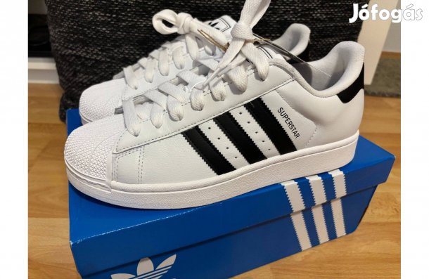 Új Adidas Superstar 42 2/3 -os méret cipő eladó