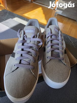 Új Adidas cipő 42