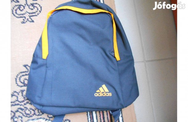 Új Adidas hátizsák