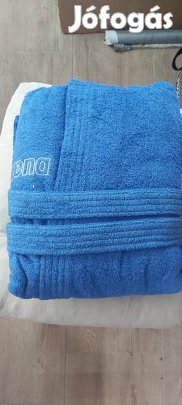 Új Aréna márkájú fürdőköpeny M-L -es méret.