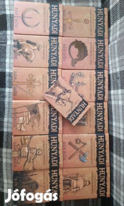 Új Bán Mór Hunyadi könyv sorozat 1-12