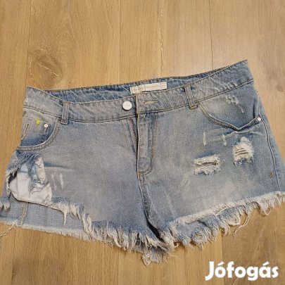 Új Berdhka világoskék szaggatott női farmer sort (40)