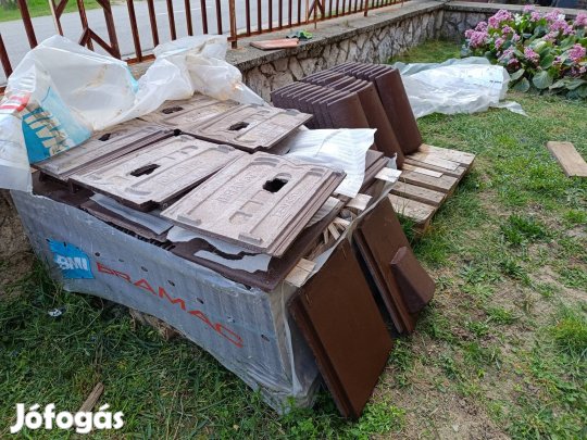 Új Bramac Tectura Thermo Protector Sötétbarna cserép csomag