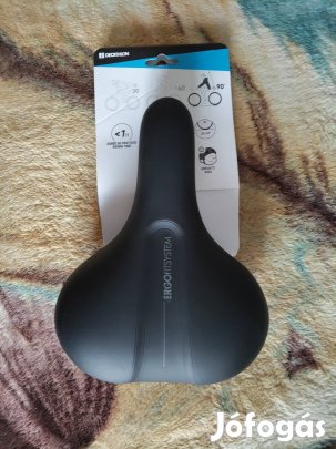 Új Btwin  kerékpár nyereg.