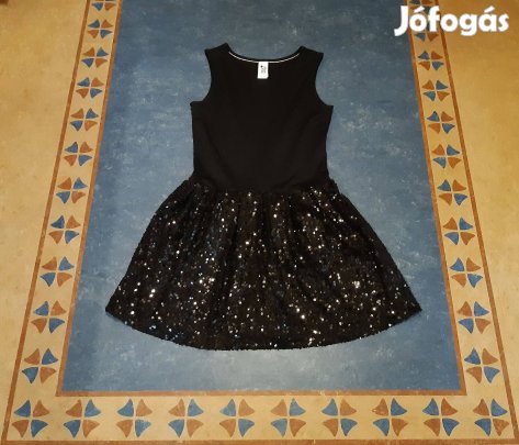 Új C&A mesés fekete ruha - diszkréten csillogós flitteres aljú 134 140