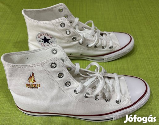 Új Converse különleges kiadás eladó