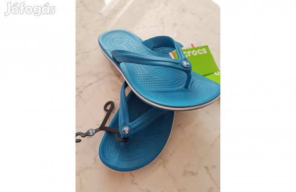 Új Crocs flip-flop papucs világoskék színű fehér csíkkal a talpán
