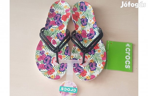 Új Crocs flip-flop virágmintás papucs, fekete vékony pántos