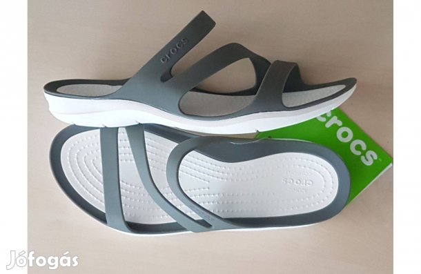 Új Crocs szandál, szürke színű fehér ikonikus talppal W6/36 méret