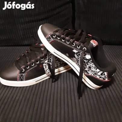 Új DVS Comanche unisex deszkás cipő 40.5-es egyedi mintás belsővel 