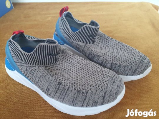 Új Doodogs 32-es sportcipő