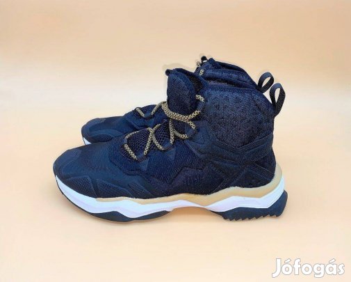 Új Dorko Bounce bakancs 42 -es