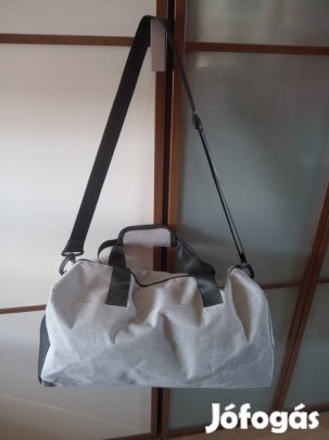 Új Edzőtáska -normál méretű 