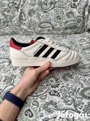 Új Eredeti Adidas Gazelle (42) - Fehér / Fekete / Piros