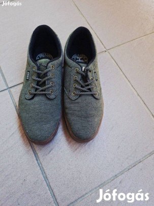 Új Etnies 41-es férfi tavaszi cipő