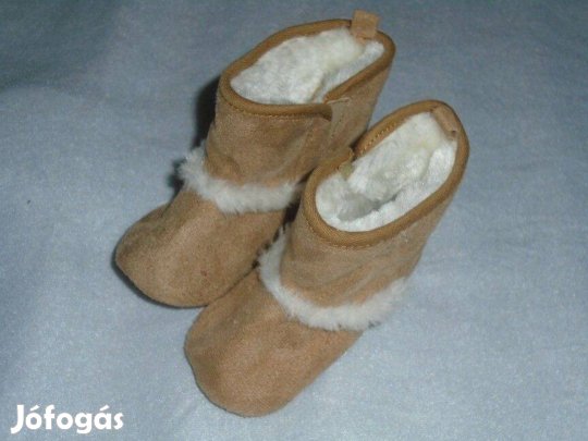 Új F&F bundás cipő 3-6 hó (méret 68) barna