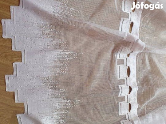 Új Fehér alapon parkett mintás, függöny (3m x 185 cm)