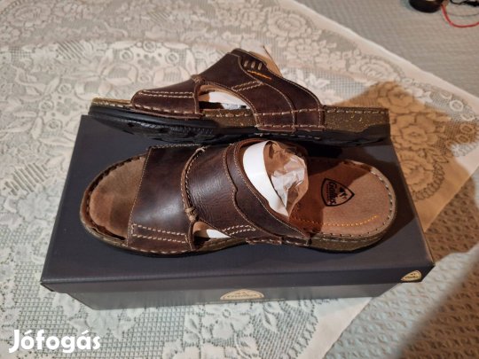 Új Férfi bőr papucs eladó 41 es méretben