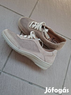 Új Ganter 39-es tavaszi női velúrbőr cipő