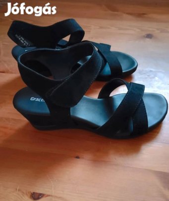 Új Graceland szandál