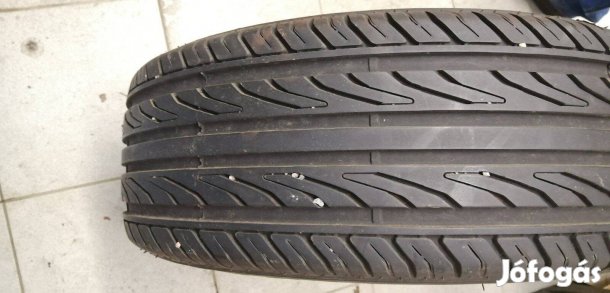 Új Hyundai gumik felnivel