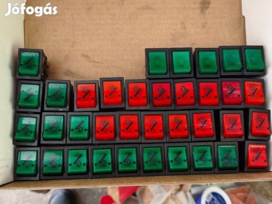 Új Ikarus busz nyomógombok kapcsolók körner ico kapcsoló