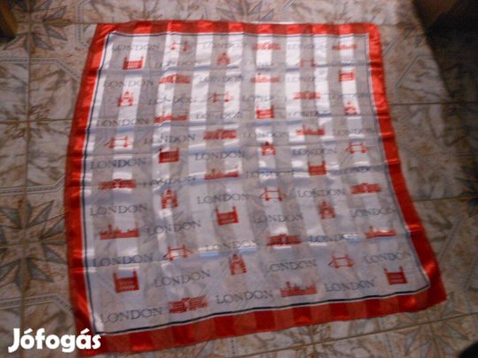 Új London felíratú selyemkendő