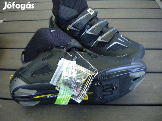 Új Mavic Frost országúti téli kerékpáros cipő kamáslival 43,5 méret
