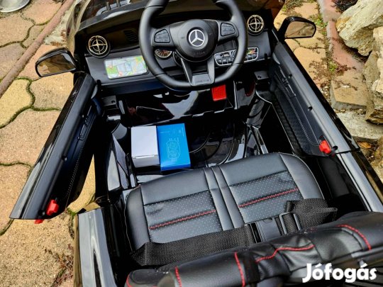 Új Mercedes AMG eredeti liszenszes gyerek sport auto 12V. 