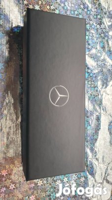 Új Mercedes AMG kulcstartó