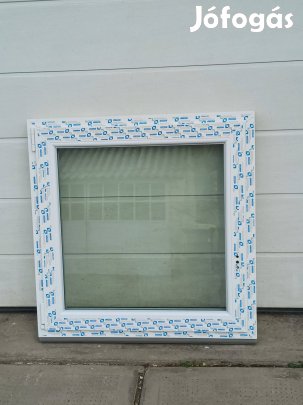 Új Műanyag hőszigetelt 3rtg. ablak 90x90+3