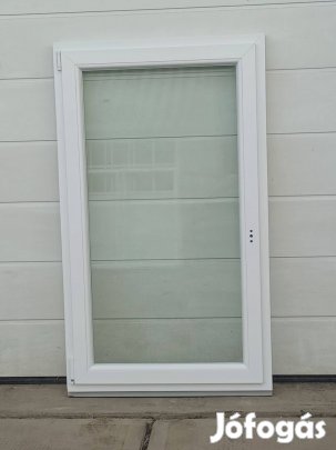 Új Műanyag hőszigetelt ablak 88x148+3