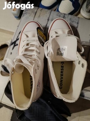 Új Női Converse cipő