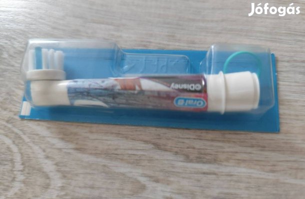 Új Oral-B Jégvarázs gyerek elektromos fogkefe fej ajándékokkal