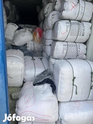 Új Ruhák Nagy Tételben Bálákban Eladó, Akár 990 FT-Tól!