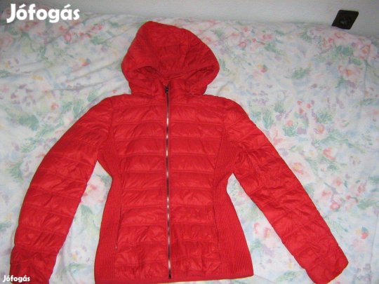Új,S méretű,vízlepergető női anorák olcsón eladó