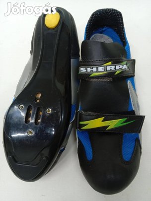 Új Sherpa országúti cipő 46-os