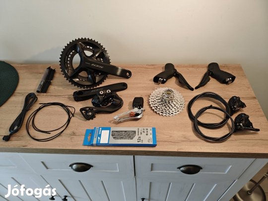 Új Shimano 105 R7170 Di2 szett 2×12