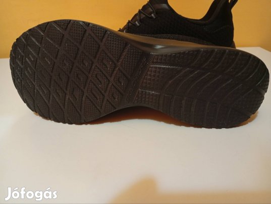 Új Skechers 38-as sportcipő 