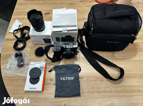 Új Sony ZV-E10 II - fotós szett