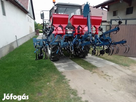 Új Sorközművelő Kultivátor. Huzató kapa