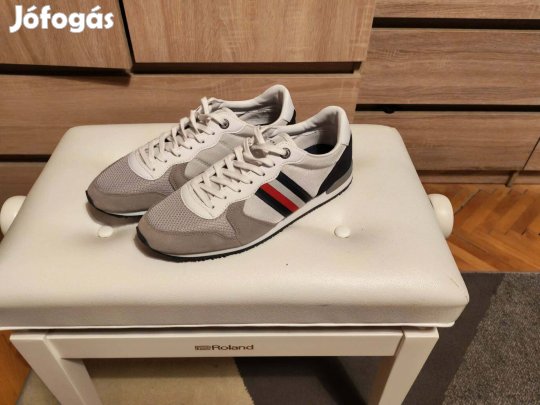 Új Tommy Hilfiger Iconic Runner bőr gyöngyvászon 42