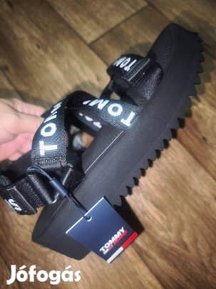 Új Tommy Hilfiger szandál - 39