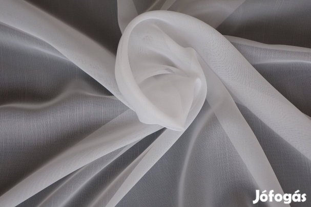Új Törtfehér minta nélküli függöny (8 x 290)